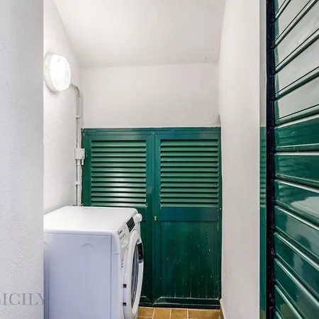 La Dimora Del Mare By Domus Sicily Apartament Mondello