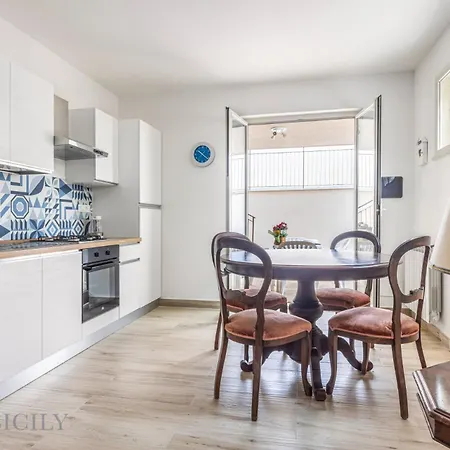 La Dimora Del Mare By Domus Sicily Apartament Mondello