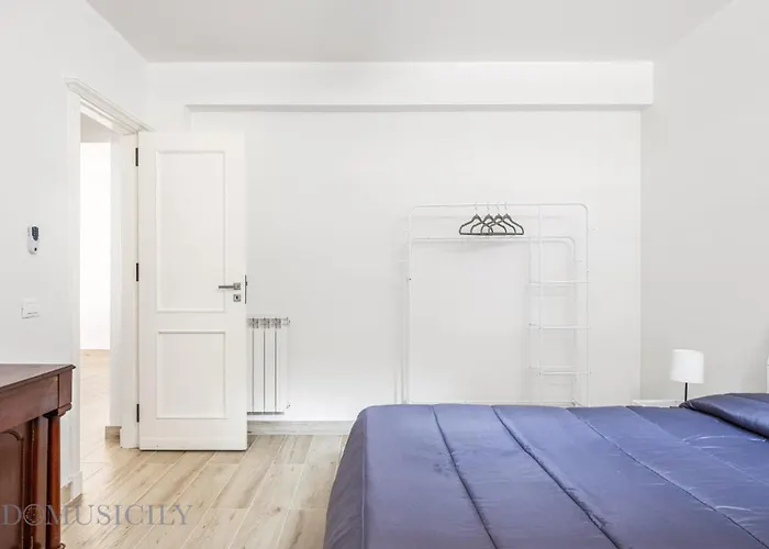 La Dimora Del Mare By Domus Sicily Apartment Mondello