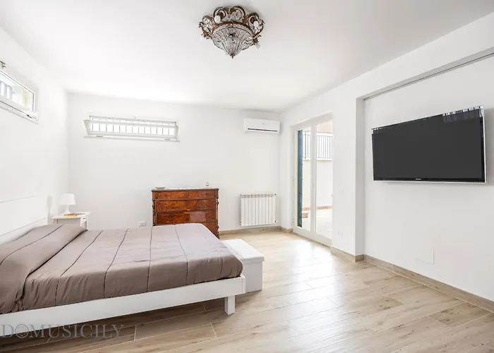 Apartment La Dimora Del Mare By Domus Sicily *