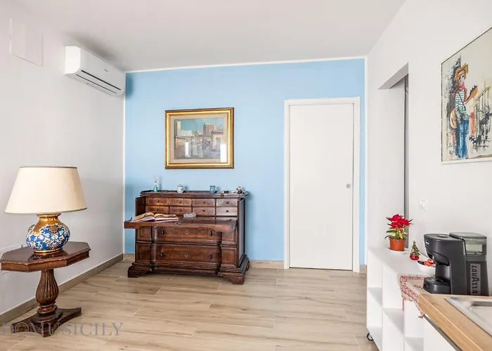 Apartment La Dimora Del Mare By Domus Sicily Mondello