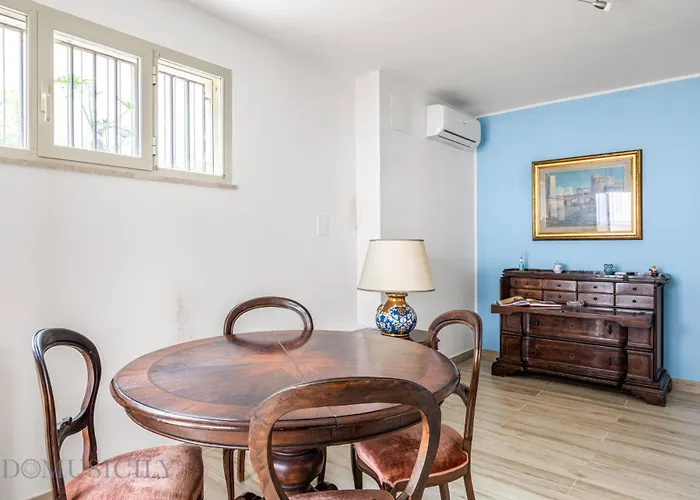 La Dimora Del Mare By Domus Sicily Apartment Mondello