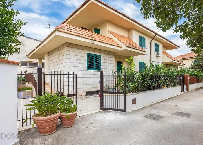 La Dimora Del Mare By Domus Sicily Apartment Mondello